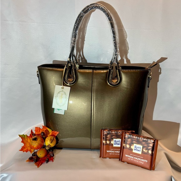 Isabelle Bags Nwt Isabelle Vegan Patent Leather Bag Poshmark